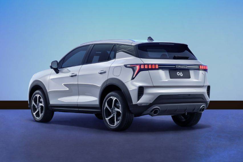 Lynk & Co 06 rear