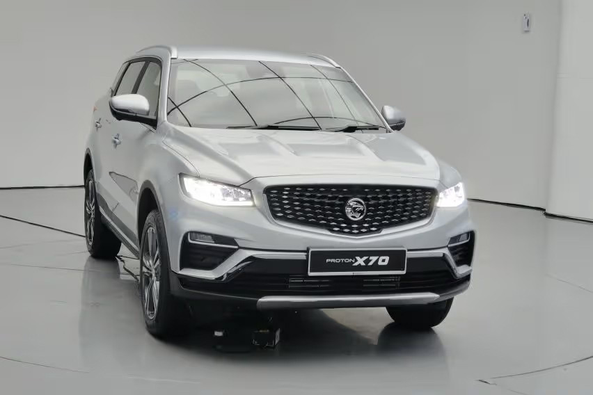 2025 Proton X70