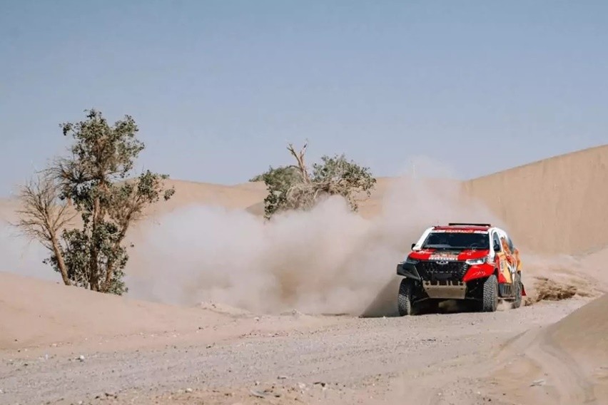 Chery Tiggo 8 Taklimakan Rally