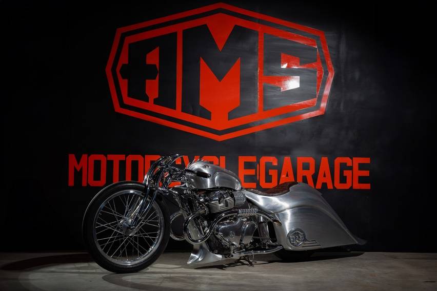 Royal Enfield Pamer Super Meteor 650 Hasil Kolaborasi dengan AMS Garage di Kustomfest 2024