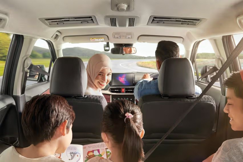 Perodua Alza cabin space