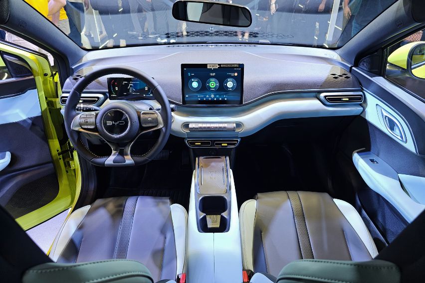 BYD Seagull front cabin