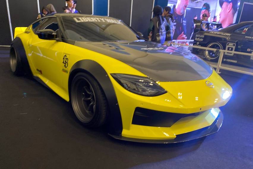 Nissan Z Dengan Body Kit Liberty Walk Hadir di IMX 2024