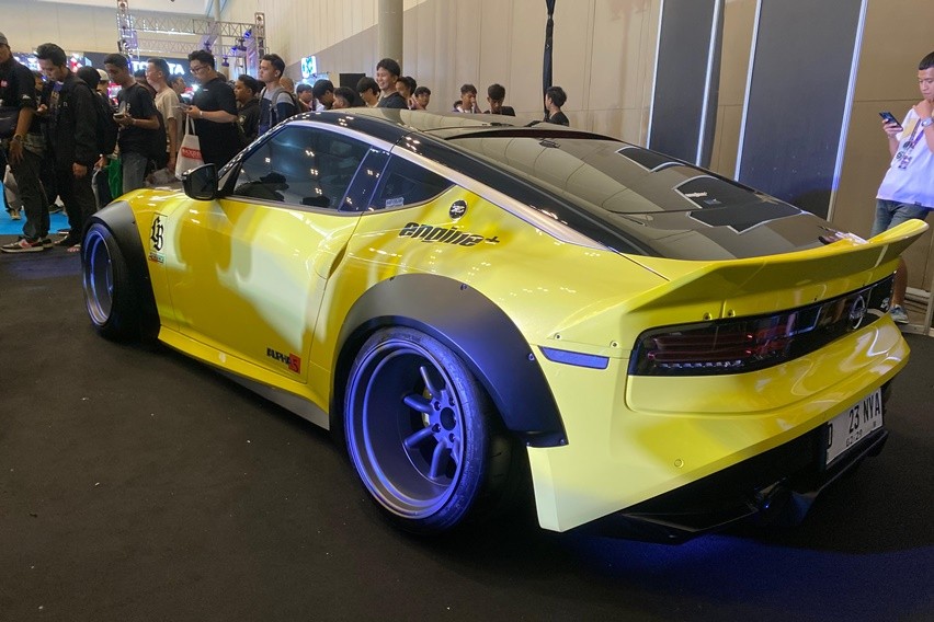 Nissan Z Liberty Walk