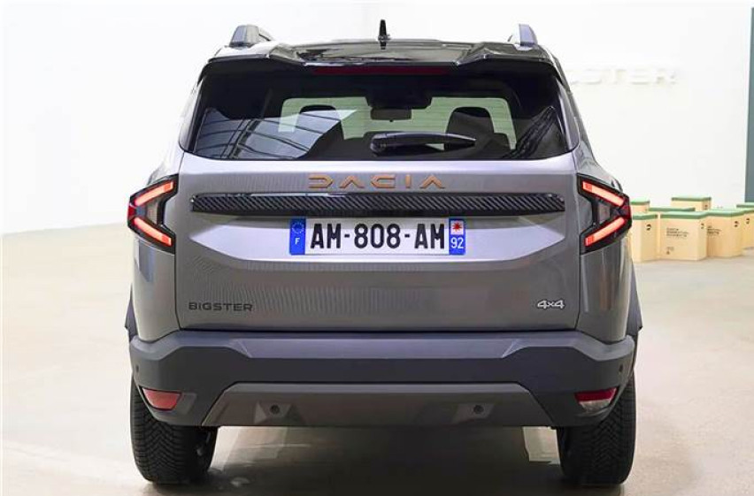 Dacia Bigster rear