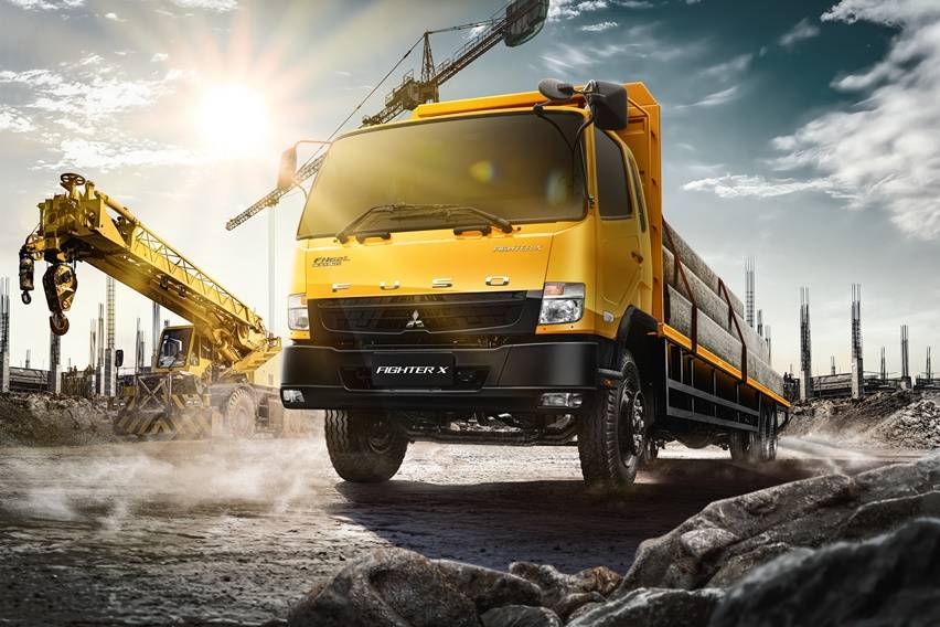 KTB Fuso Segarkan Wajah Mitsubishi Fighter X Series