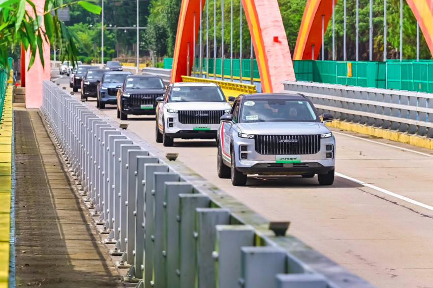 Jaecoo J7 PHEV  Guangzhou to Wuhu