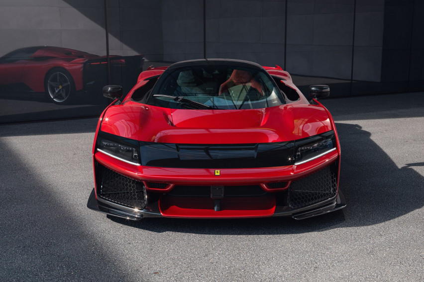 Ferrari F80 hypercar front
