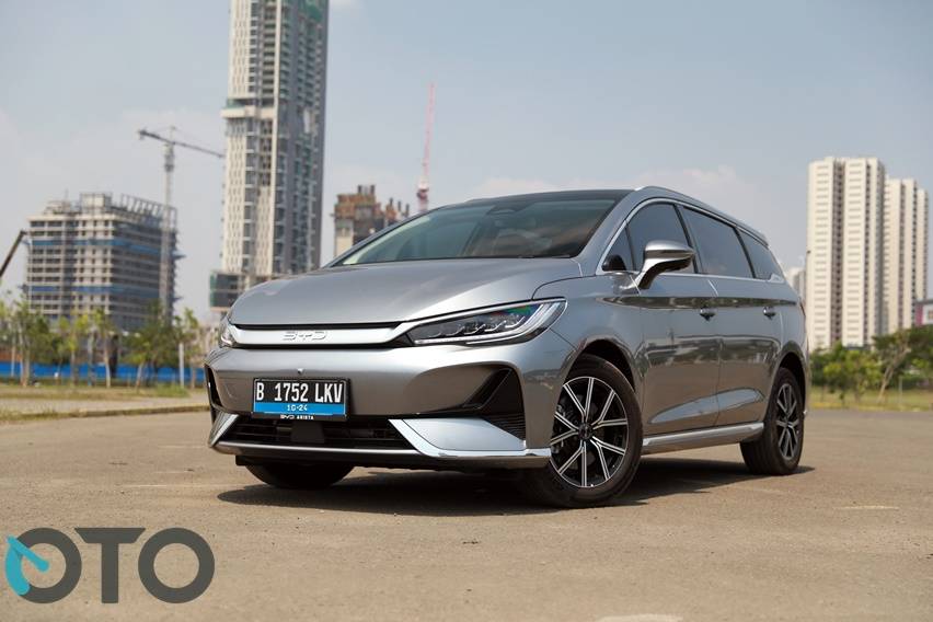 Road Test BYD M6: MPV Listrik Pertama Buat Boyong Keluarga 