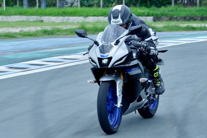 Yamaha YZF-R1