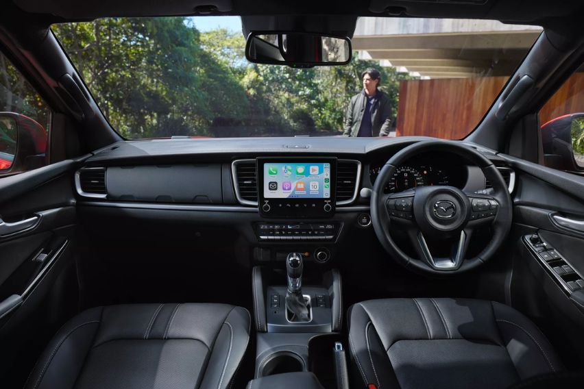 Mazda BT-50 interior 