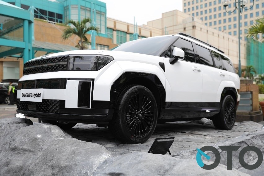 Hyundai Santa fe hybrid