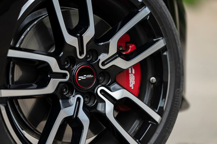 Mini JCW brake callipers