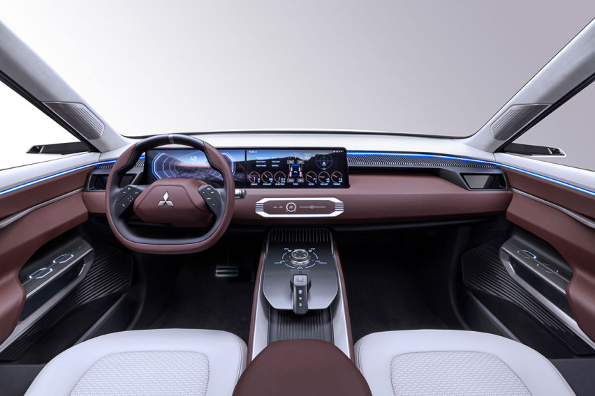 Mitsubishi DST Concept interior dashboard