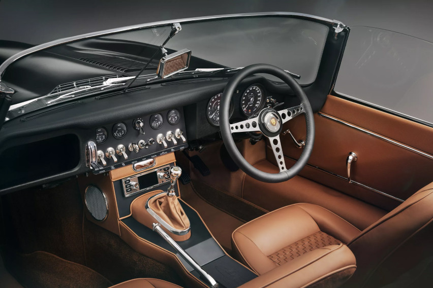 Jaguar E-Type interior