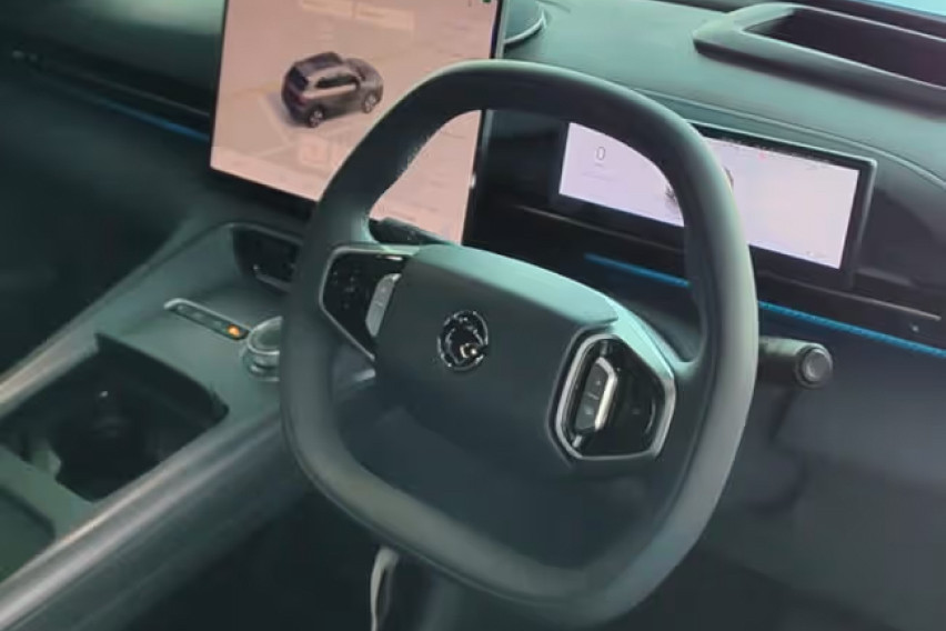 Proton e.MAS 7 sterring wheel