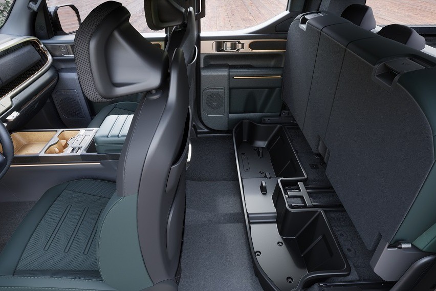 Kia Tasman Doublecab Pickup second row