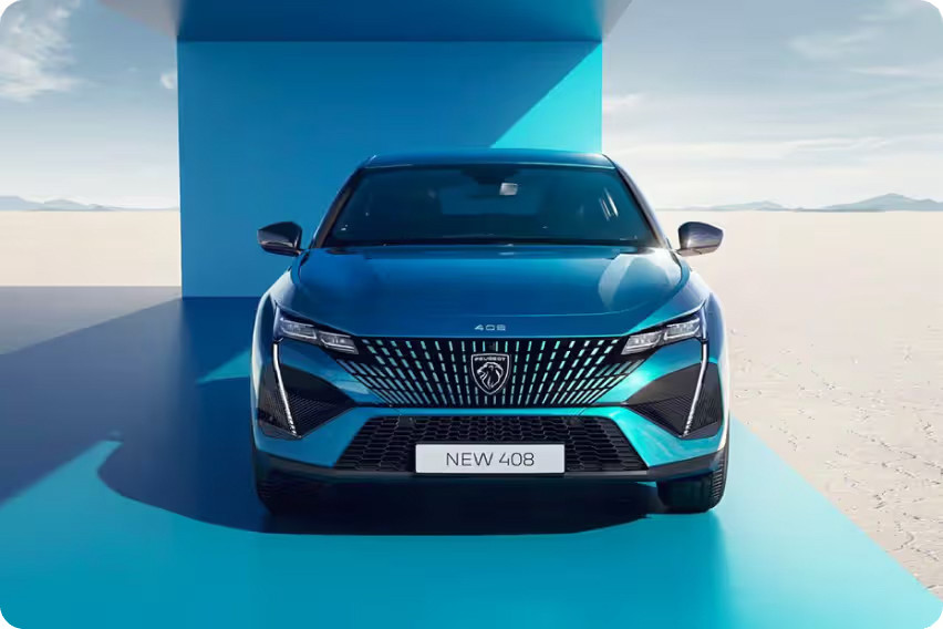 Peugeot 408 front view