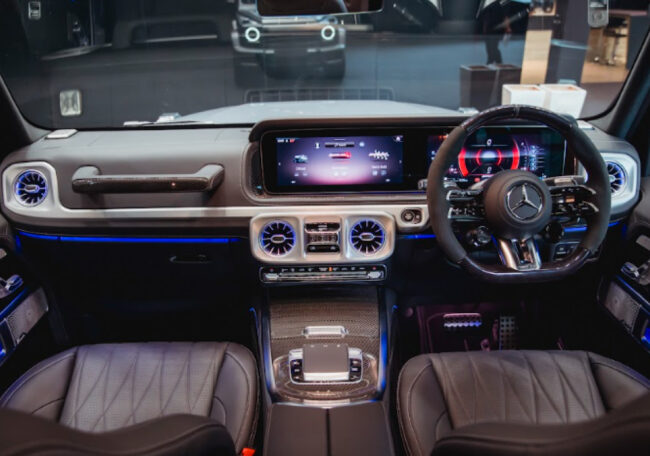 Mercedes-AMG G 63 interior dashboard
