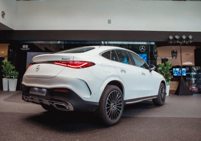 Mercedes-Benz GLC 350 e rear end look