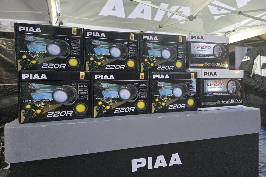 PIAA 220R
