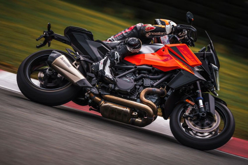 2025 KTM 1390 Super Duke GT