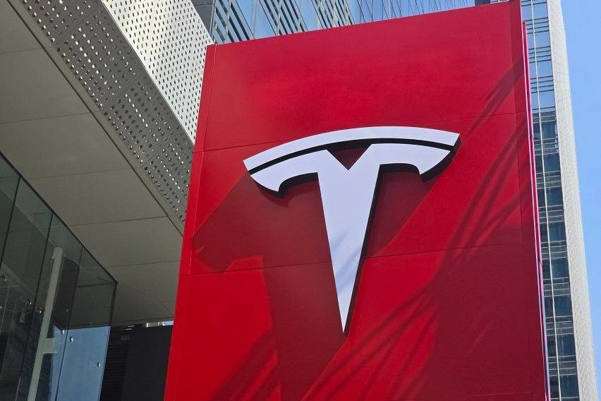 Tesla enters PH market, offers 2-car lineup