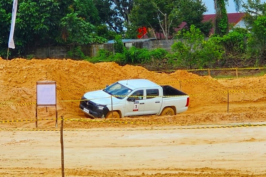 Test drive Konsumen Mitsubishi All New Triton Pekanbaru Riau