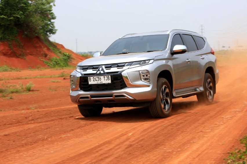 Ketangguhan Ladder Frame di Mitsubishi Pajero Sport, Siap Hadapi Medan Berat dan Jalanan Kota