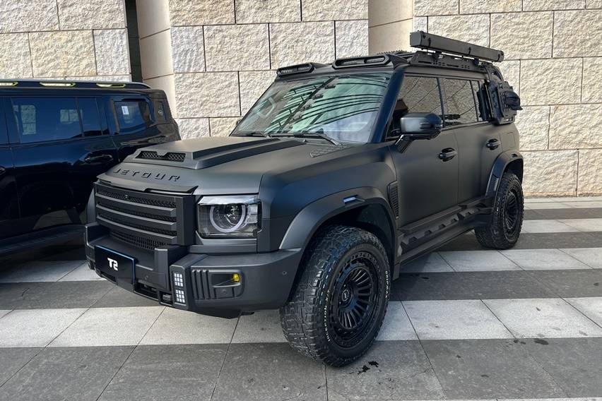 Jetour T2 Dark Warrior, Versi Modifikasi yang Bertampang Mirip Land Rover