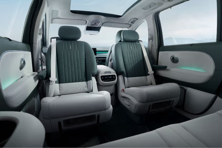 Hyundai Ioniq 9 rear seats