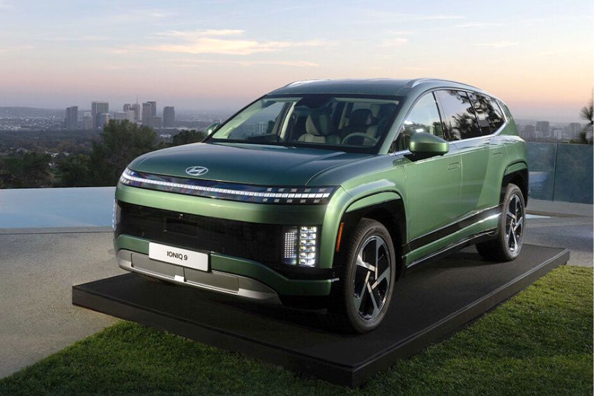 Hyundai Ioniq 9 front 