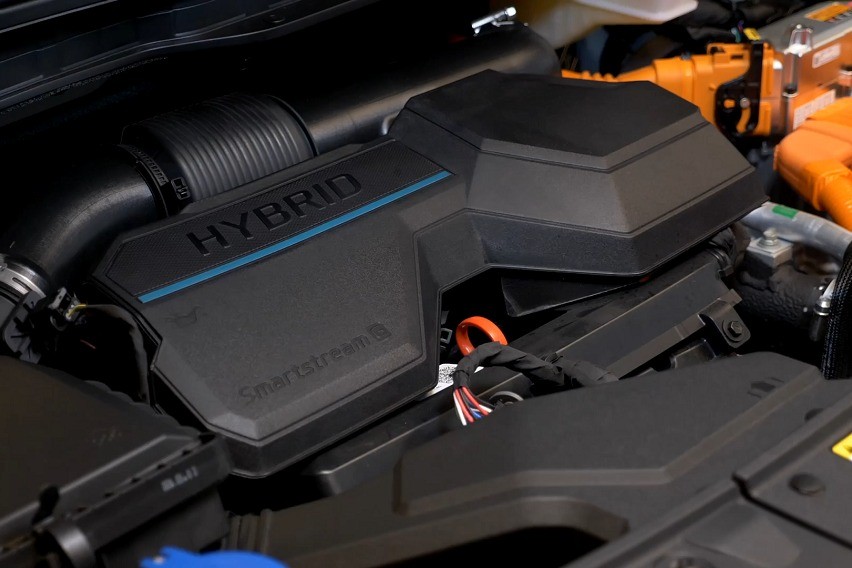 The new Kia Carnival Turbo HEV Turbo Hybrid Engine