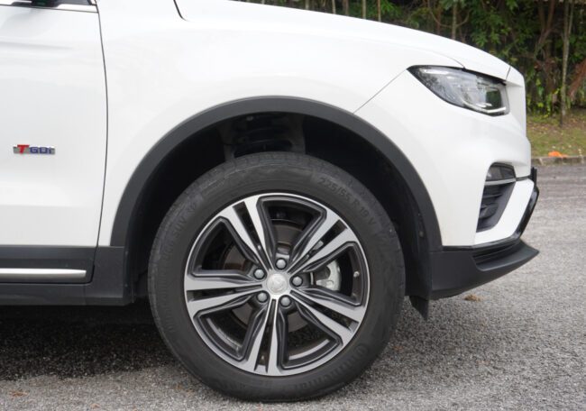 Proton X70 facelift new 19 inch wheels