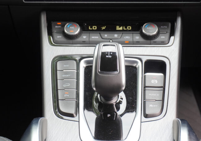 Proton X70 facelift gear selector area