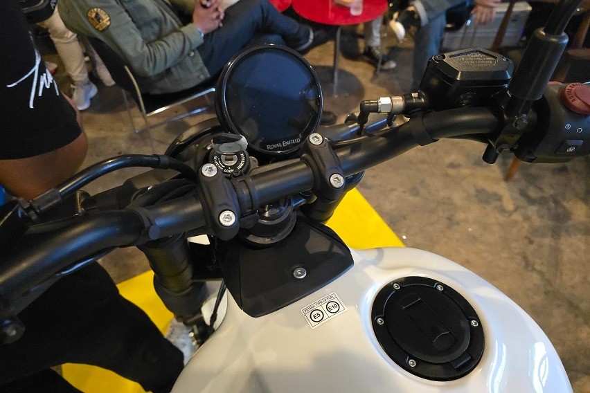 Royal Enfield Guerrilla 450