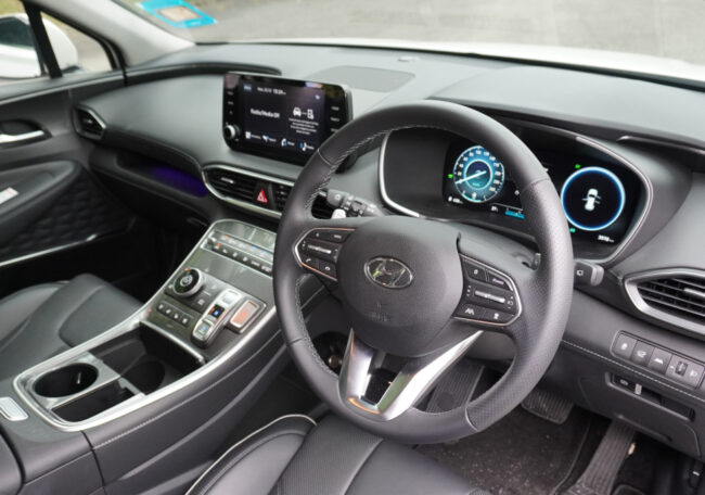 Hyundai Santa Fe Hybrid review