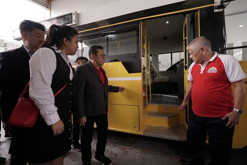 Luis Chavit Singson at e-Mobility Proof of Concepts event