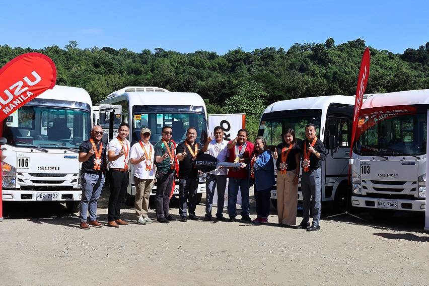 Isuzu PH delivers 10 modern PUVs to transport coop in Antipolo