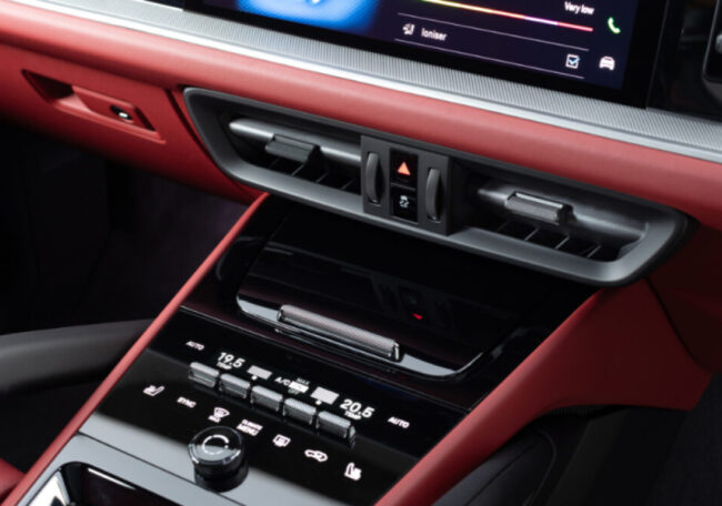 Cayenne S E-Hybrid Coupé centre console 