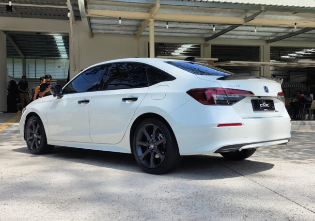 2025 Honda Civic rear end. new taillights