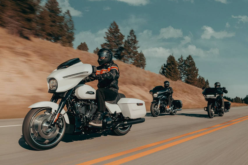 HarleyDavidson reveals new lineup, new custom paint program for 2025