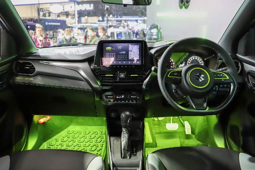 Suzuki Fronx Sea Base