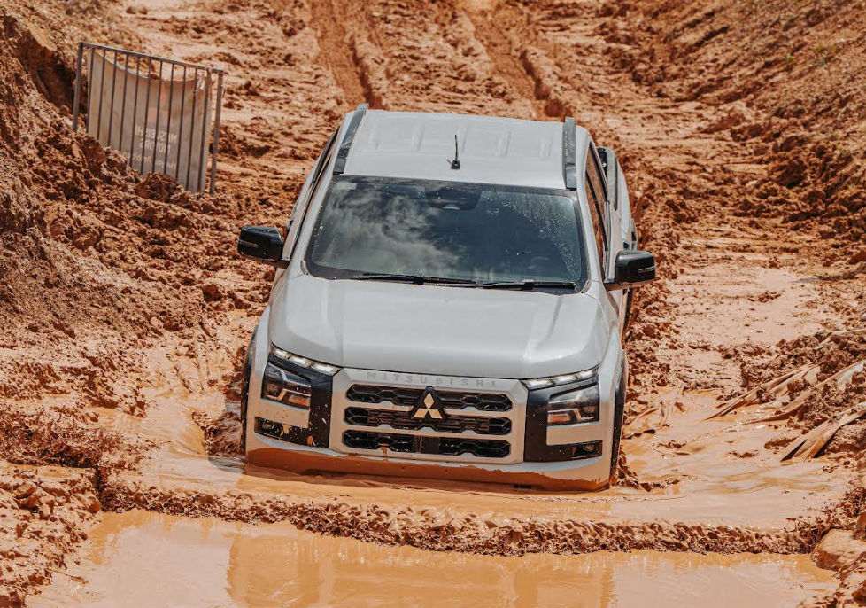 Mitsubishi Motors' "Drive Your Ambition" Festival in Miri