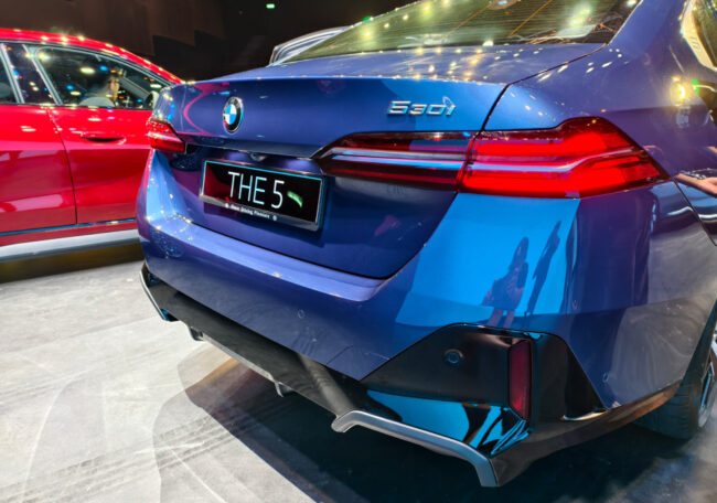 BMW 530i M sport CKD rear view