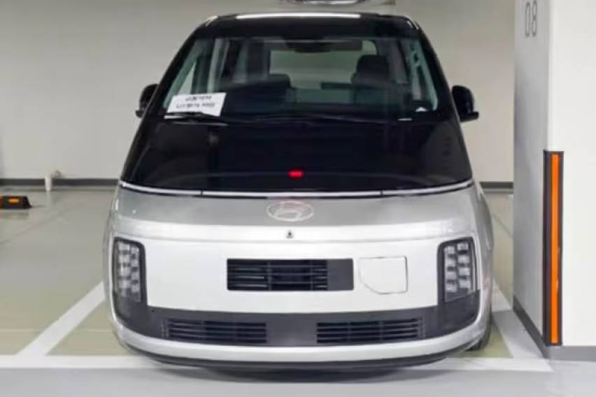 Hyundai Staria EV
