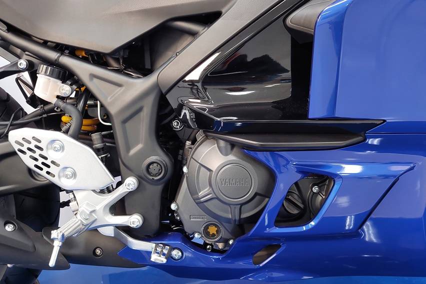Yamaha New R25
