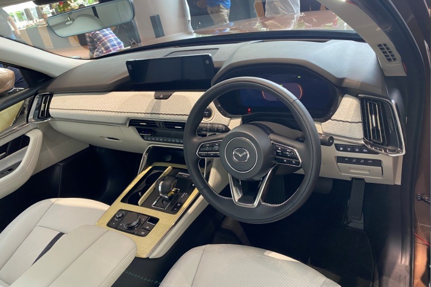 Mazda CX-80 PHEV interior