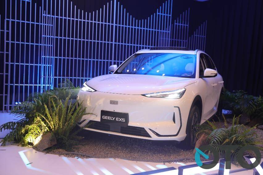 Geely EX5