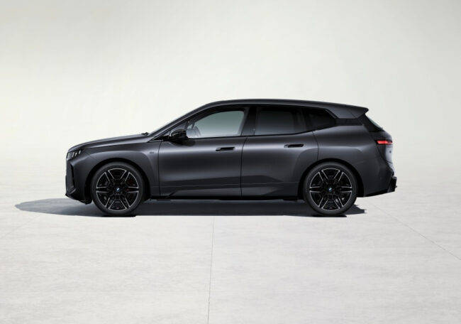 BMW iX M Sport side profile